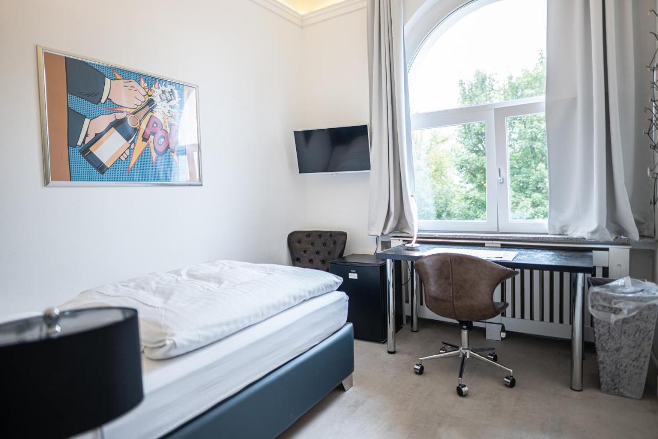 Villa Bowdy Niederzier Exteriör bild